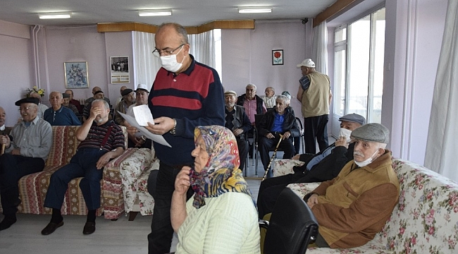 Burdur'da huzurevlerindeki yaşlılar CoronaVac aşısı oldu