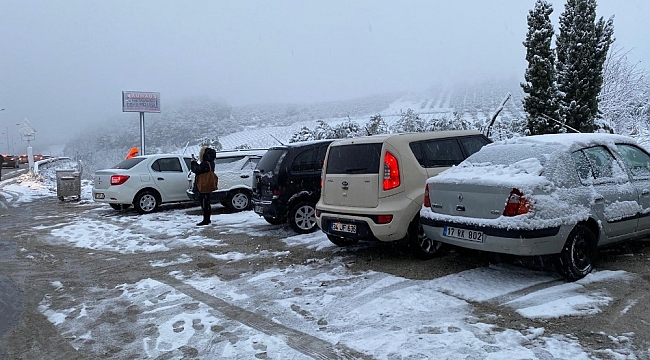 Bursa'da karda araçlar mahsur kaldı