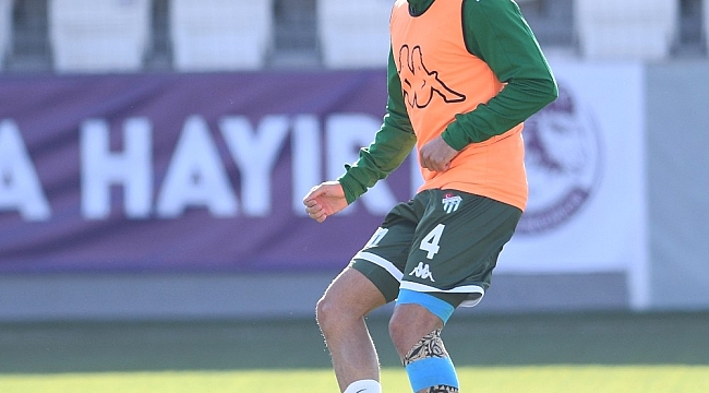Bursasporlu futbolcu Cüneyt Köz'den büyük fedakarlık