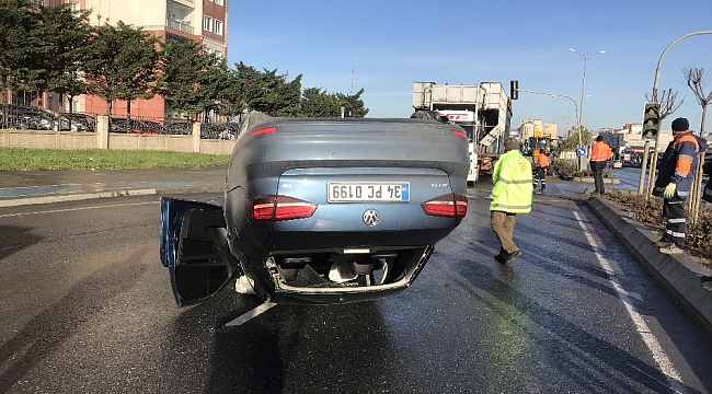 Büyükçekmece'de boş yolda otomobil takla attı: 1 yaralı