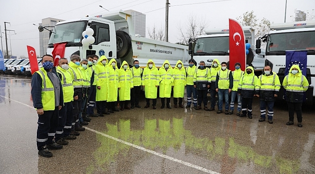 Büyükşehir'in hizmet filosu güçleniyor
