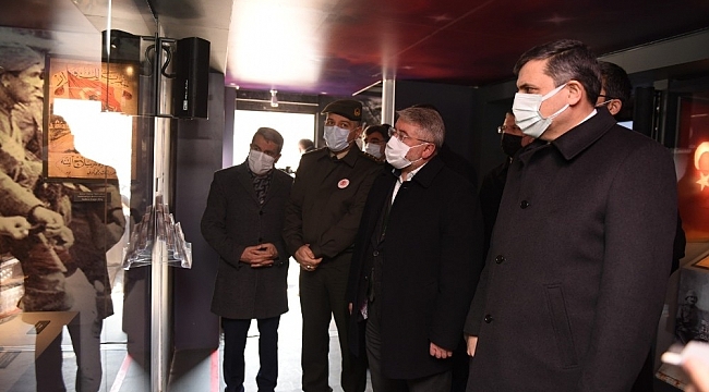 Çanakkale Savaşları mobil müzesi Çorumlularla buluştu