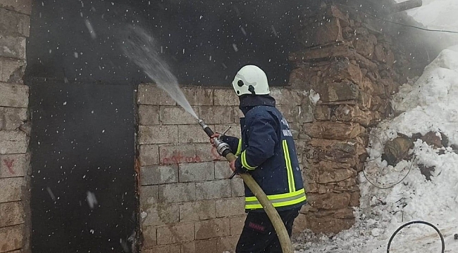 Çatak'ta ev yangını