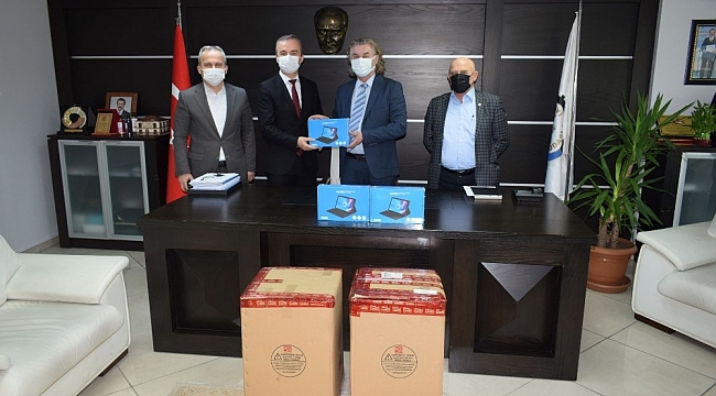 Çaycuma'da 55 öğrenci için tablet temin edildi