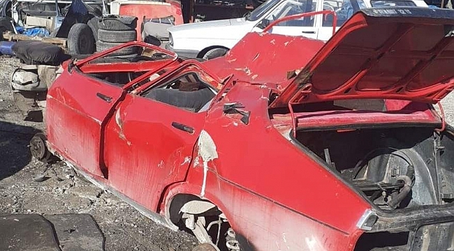 Çorum'da park halindeki iki otomobil çalındı