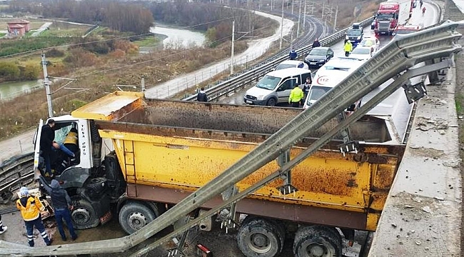 D-650 Karayolunu kilitleyen kaza: 1 yaralı
