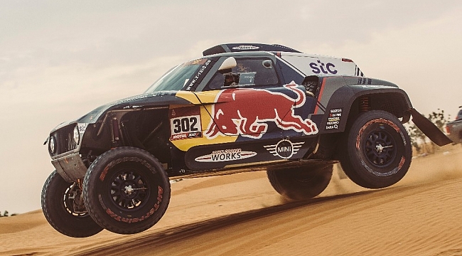 Dakar Rallisi'nde ilk haftayı Peterhansel zirvede tamamladı