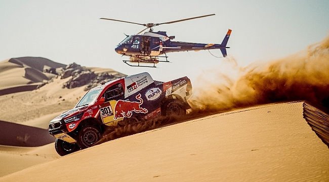Dakar Rallisi'nde Stephane Peterhansel liderliği ele geçirdi