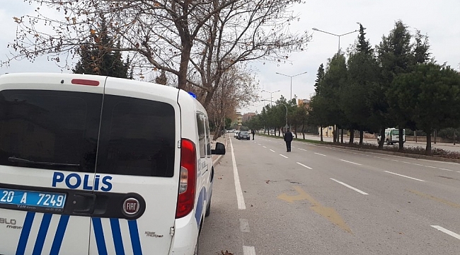 Denizli polisi kısıtlamada kuş uçurtmuyor