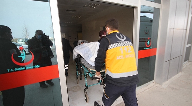 Dumandan etkilenen yaşlı kadının yardımına bu kez sağlık ekipleri yetişti