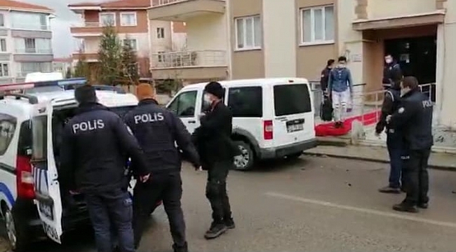 Düzensiz göçmen operasyonunda 25 Afganistan uyruklu şahıs yakalandı