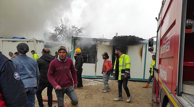 Elazığ'da işçilerin kaldığı konteynerda yangın çıktı