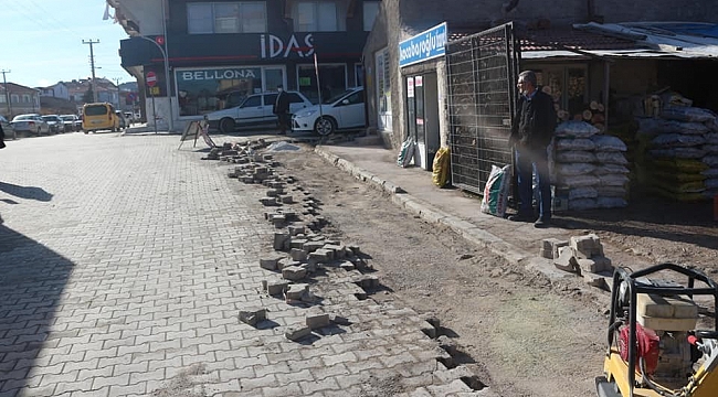 Emirdağ'da alt yapı çalışmaları sürüyor