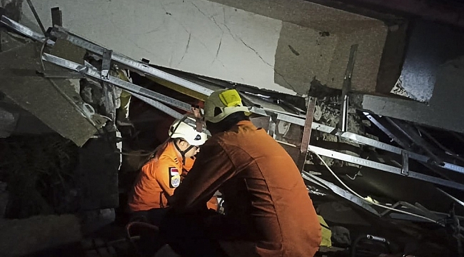 Endonezya'da 6.2 şiddetinde deprem: 10 ölü, 637 yaralı