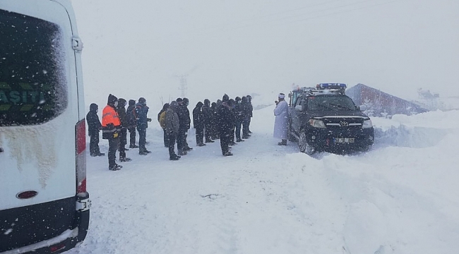Erzincan'da 189 köy yolu ulaşıma kapandı