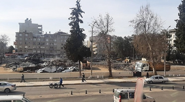 Eski adliye binasının yıkımı tamamlandı