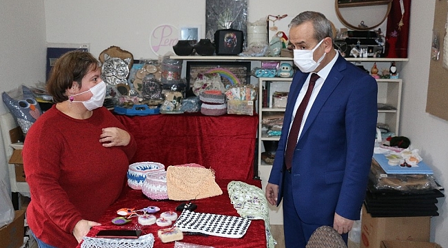 Ev hanımlarının yaptıkları el emeği ürünleri tüketiciye sunuyorlar