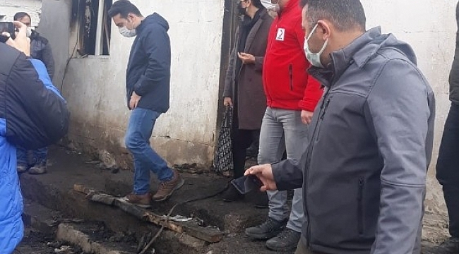 Evi yanan vatandaşa Kızalay'dan yardım eli