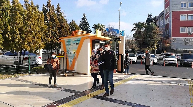 Evindeki gizli bölmede yakalanan FETÖ firarisi adliyede