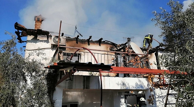 Evleri yanan ailelere belediye desteği
