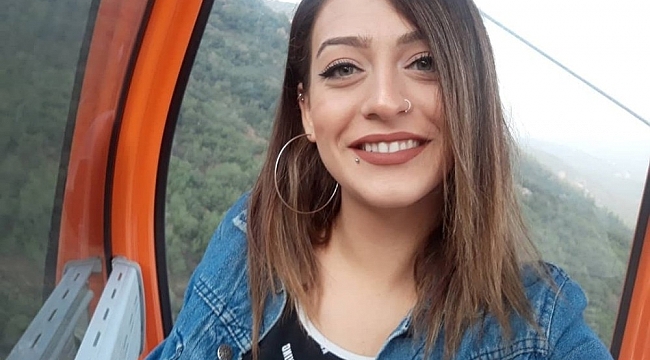 Evlilik teklifini kabul etmediği için öldürülen genç kız Manisa'da toprağa verildi
