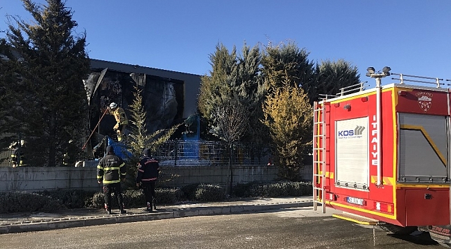 Fabrika trafosunda çıkan yangın korkuttu