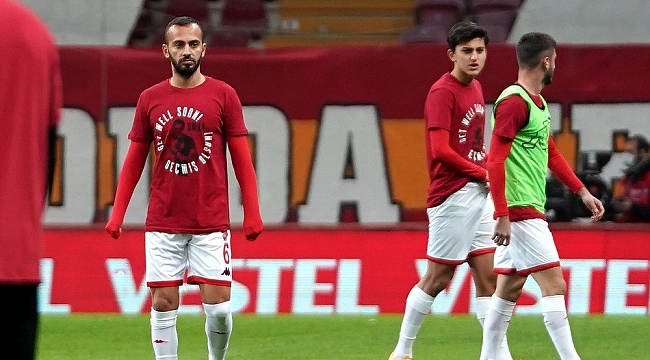 Galatasaraylı ve Antalyasporlu futbolcular Omar'ı unutmadı