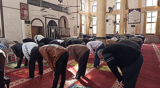 Gazze Şeridi'nde 37 gün sonra camiler açıldı