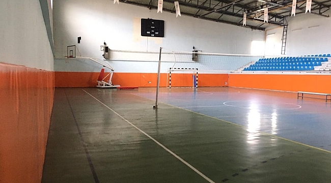 Gençlik sporda tadilat devam ediyor