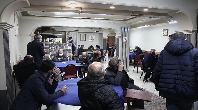 Güvenlik kameralarıyla izlenen, gizli geçitli dernek lokaline şok baskın