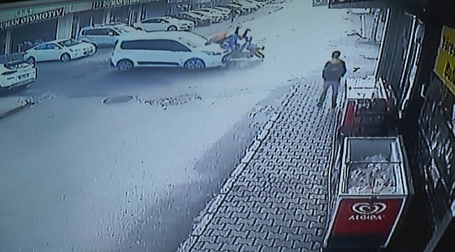 Hafif ticari araç ile motosiklet çarpıştı: 1 yaralı