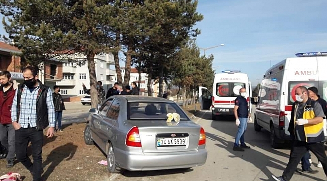 Hastaneye giden aile kaza yaptı: 1 ölü, 2 yaralı