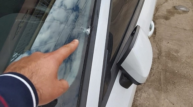 Her yıl başında aracı maganda kurşunlarına hedef oluyor