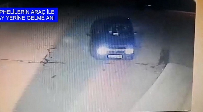 Hırsızlar çaldıkları altınlarla araç takas ederken yakalandılar
