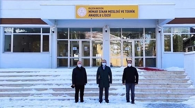 İl Milli Eğitim Müdürü Akyol, Bozüyük'teki okullarda incelemelerde bulundu