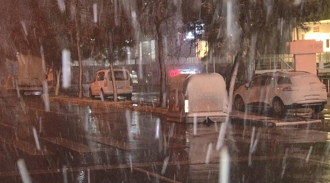 İstanbul Avrupa Yakası'nda kar yağışı etkili olmaya başladı