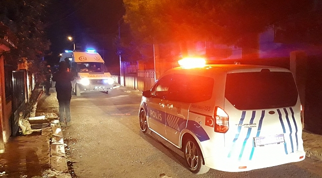 İzmir'de iki grup arasında bıçaklı kavga: 3 yaralı