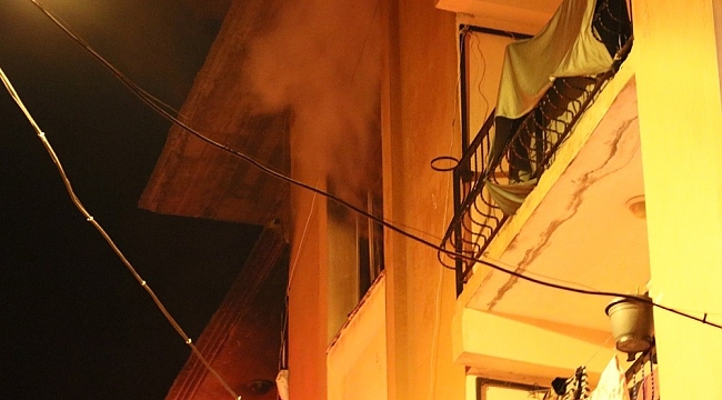 İzmir'de yangın paniği: 1'i bebek 4 kişi dumandan etkilendi