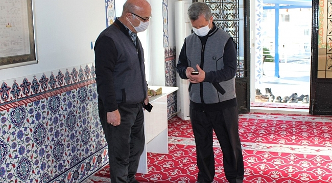 İzmir'deki camide HES kodlu ibadet