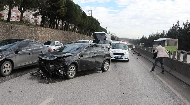 İzmit D-100'de kaza: 1 yaralı