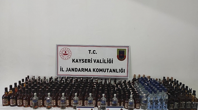 Jandarma mağarada saklanan 180 litre kaçak içki ele geçirdi