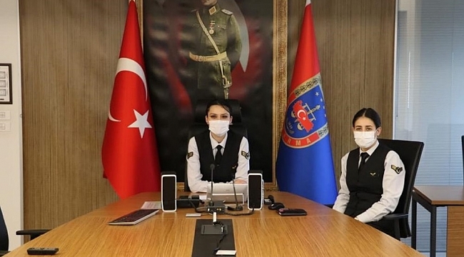 Jandarma öğrencilere zoom'dan konferans verdi
