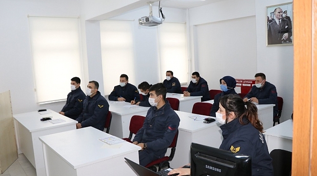 Jandarma personeline "Aile İçi ve Kadına Yönelik Şiddetle Mücadele" eğitimi verildi