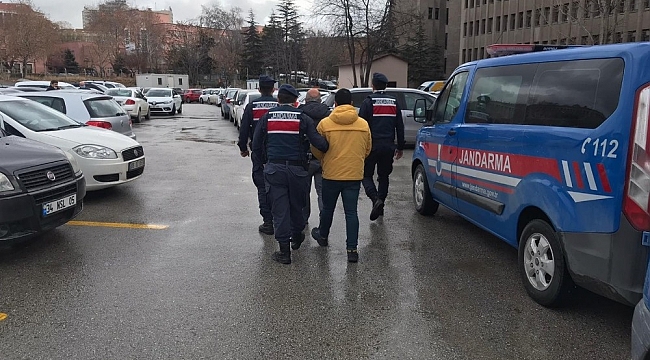 Jandarmadan sahte içki üretip satan aileye operasyon