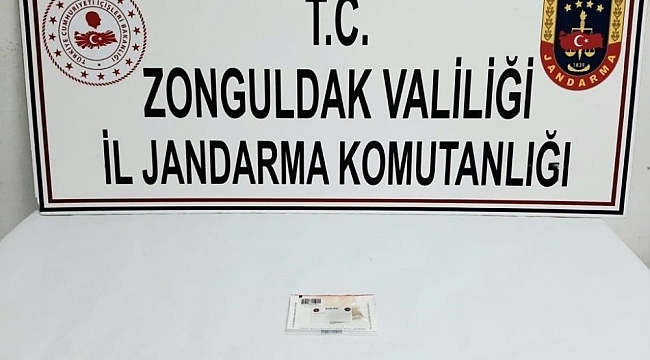 Jandarmanın durdurduğu araçtan esrar çıktı