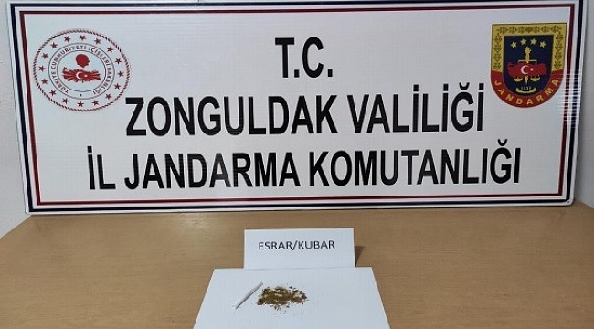Jandarmanın durdurduğu sürücüden uyuşturucu çıktı