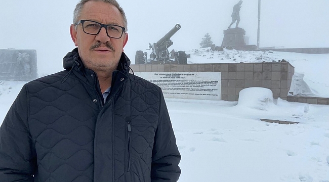 Kar altındaki Kocatepe'ye zorlu ulaşım