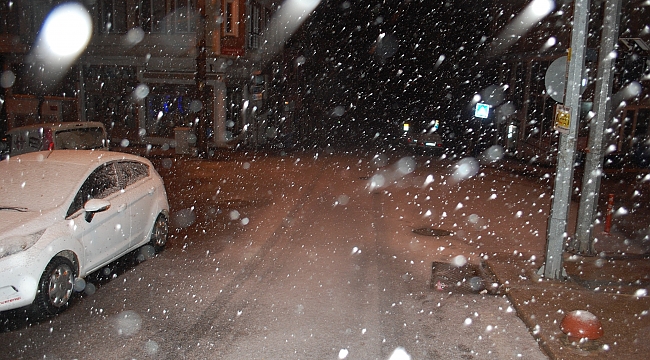 Kar İstanbul'un kapısına dayandı