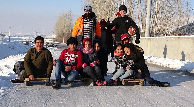 Kar yağışı en çok onları sevindiriyor