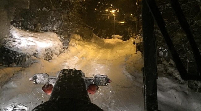 Kar yolları kapattı, kap krizi geçiren hasta 2 saat sonra kurtarıldı